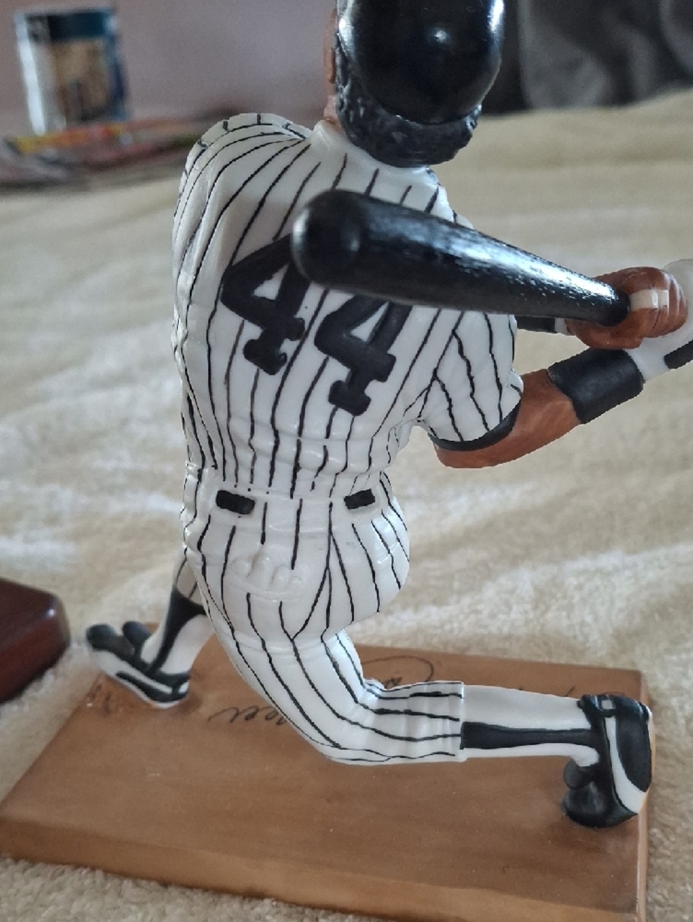 Reggie Jackson Porcelain Figurine - Picture 3 of 6